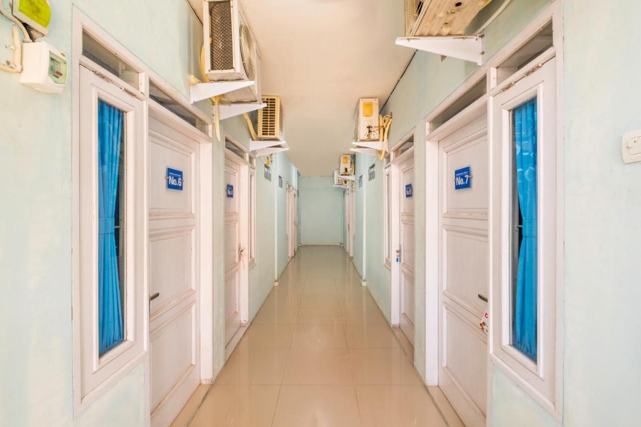 מלון Reddoorz Syariah At Jl Pangeran Hidayatullah סיאנג'ור מראה חיצוני תמונה